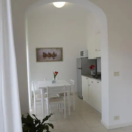 Aparthotel Ofelia 3*