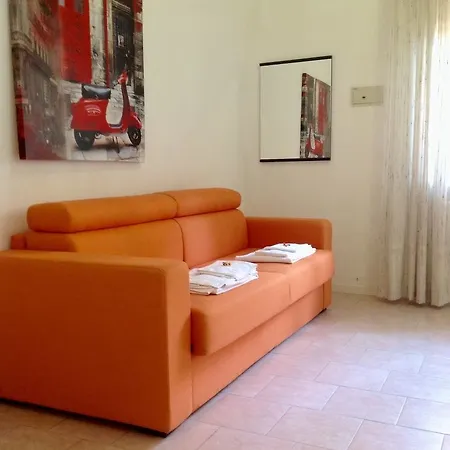 Aparthotel Ofelia 3*