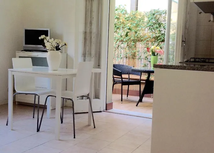 Aparthotel Ofelia 3*