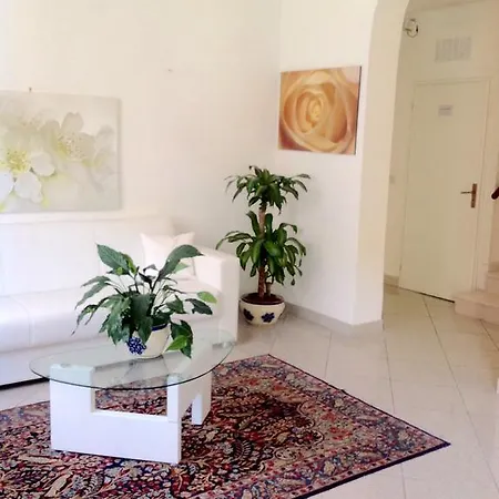 Ofelia Lejlighedshotel 3*