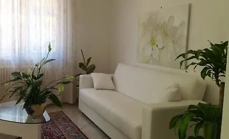 Lägenhetshotell Ofelia 3*