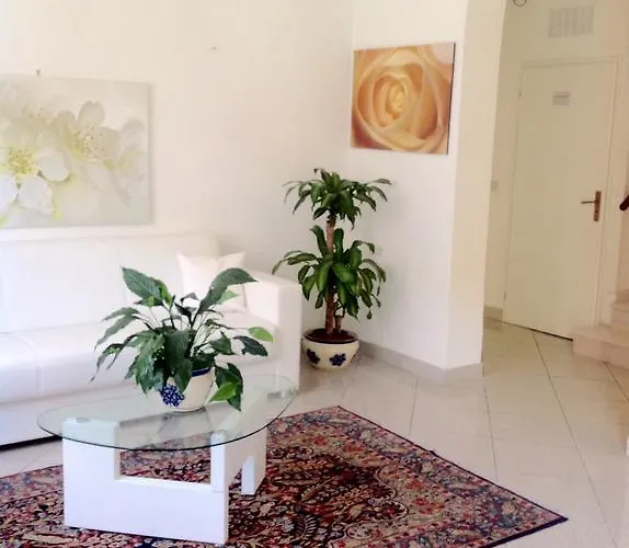 Ofelia Lägenhetshotell 3*