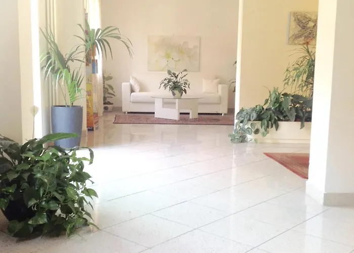 Aparthotel Ofelia 3*