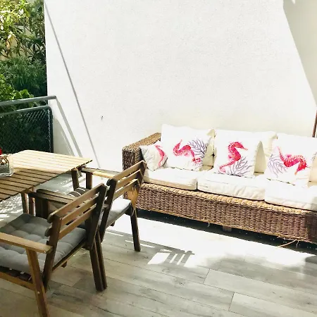 Ofelia Aparthotel 3*